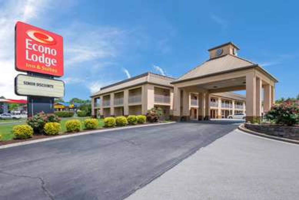 Econo Lodge Inn & Suites East 1