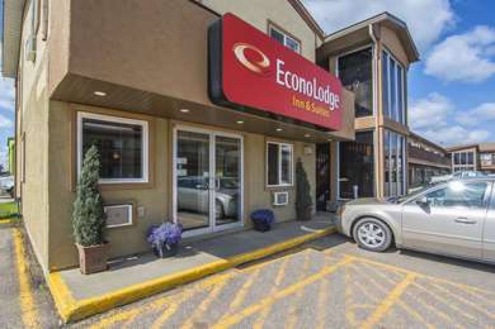 ECONO LODGE  INN & SUITES 2