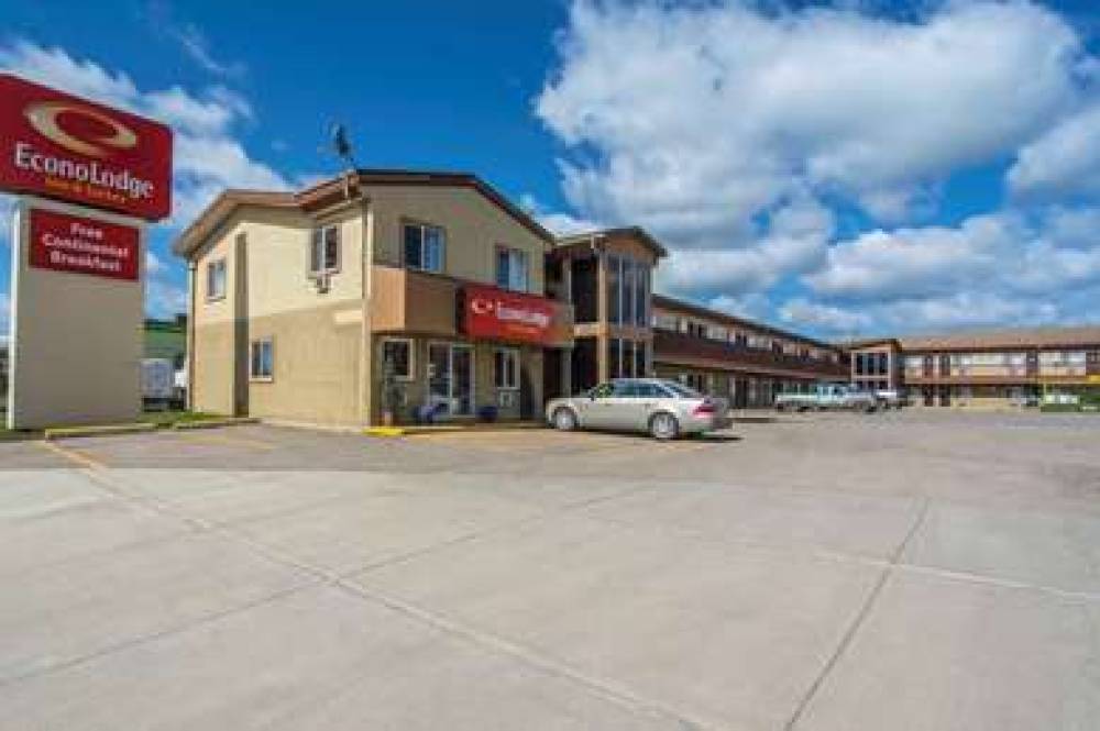 ECONO LODGE  INN & SUITES 1