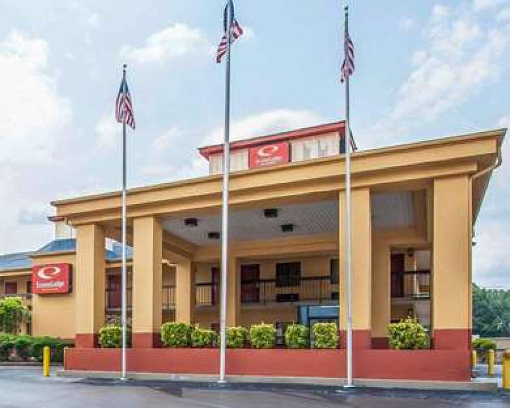 Econo Lodge Inn & Suites