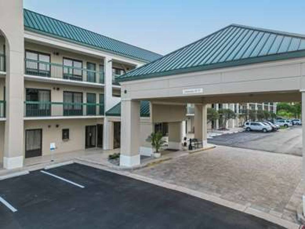 Econo Lodge Inn & Suites Foley-North Gulf Shores 2