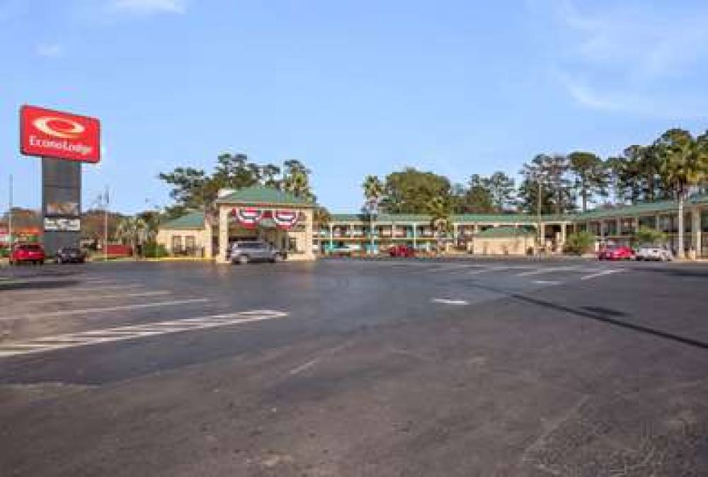 ECONO LODGE INN & SUITES HARDEEVILL 9