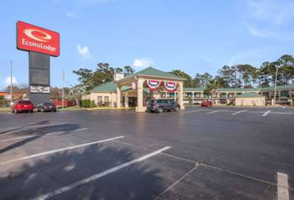 ECONO LODGE INN & SUITES HARDEEVILL 8