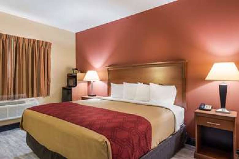 Econo Lodge Inn & Suites Little Rock SW 8