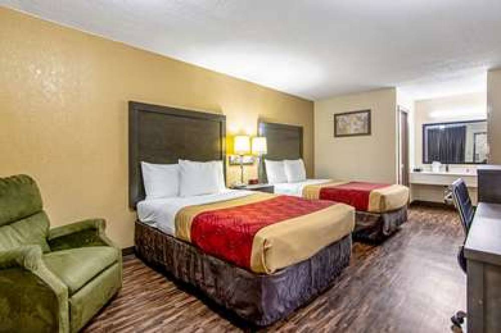 Econo Lodge Inn & Suites Matthews - Charlotte 9