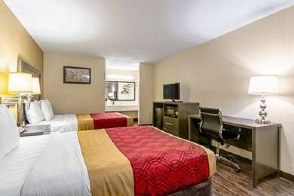 Econo Lodge Inn & Suites Matthews - Charlotte 10