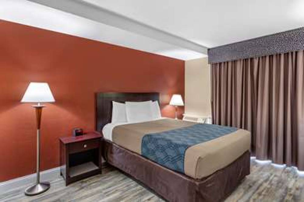 Econo Lodge Inn & Suites Old Saybrook - Westbrook 8