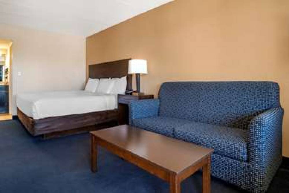 Econo Lodge Inn & Suites Rehoboth Beach 6