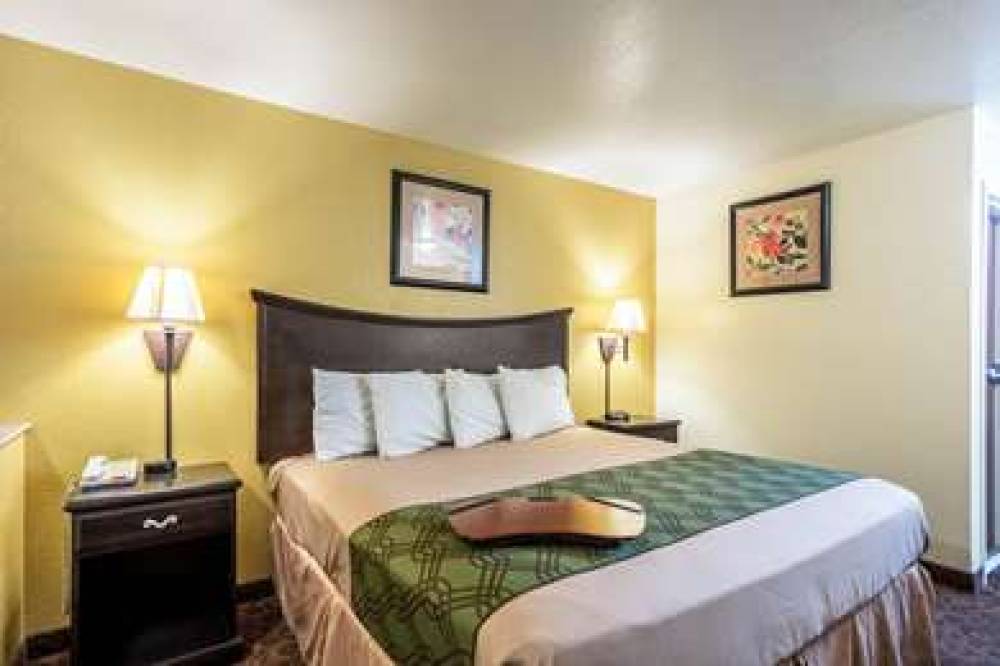 Econo Lodge Inn & Suites Searcy 9