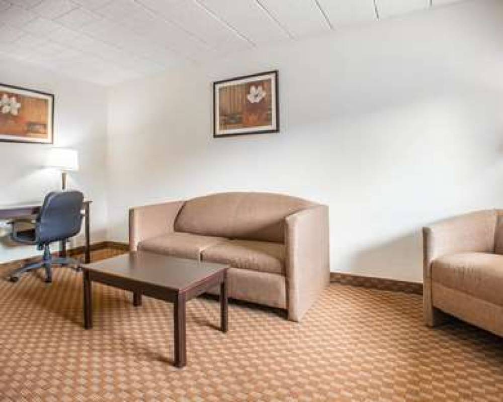 Econo Lodge Inn & Suites Shamokin Dam - Selinsgrove 10