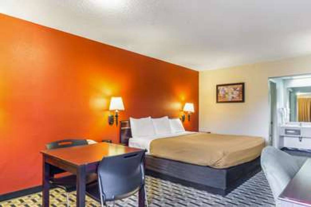 Econo Lodge Laurel 10