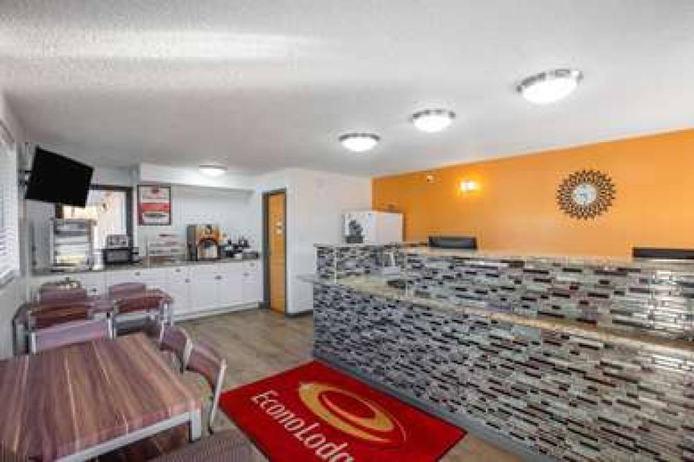 ECONO LODGE LITHONIA 8