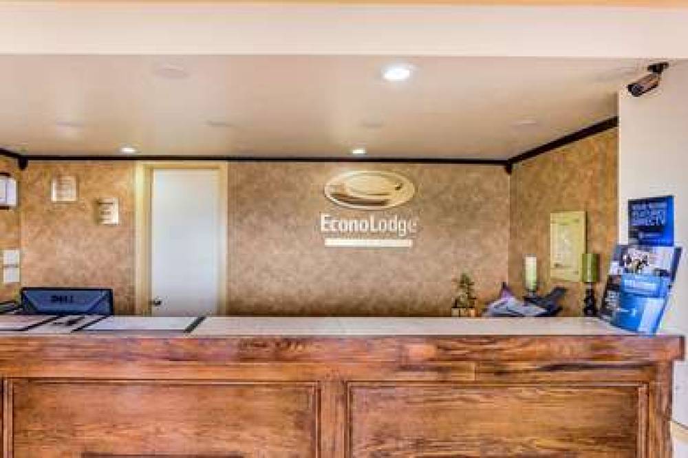 Econo Lodge McAlester 3