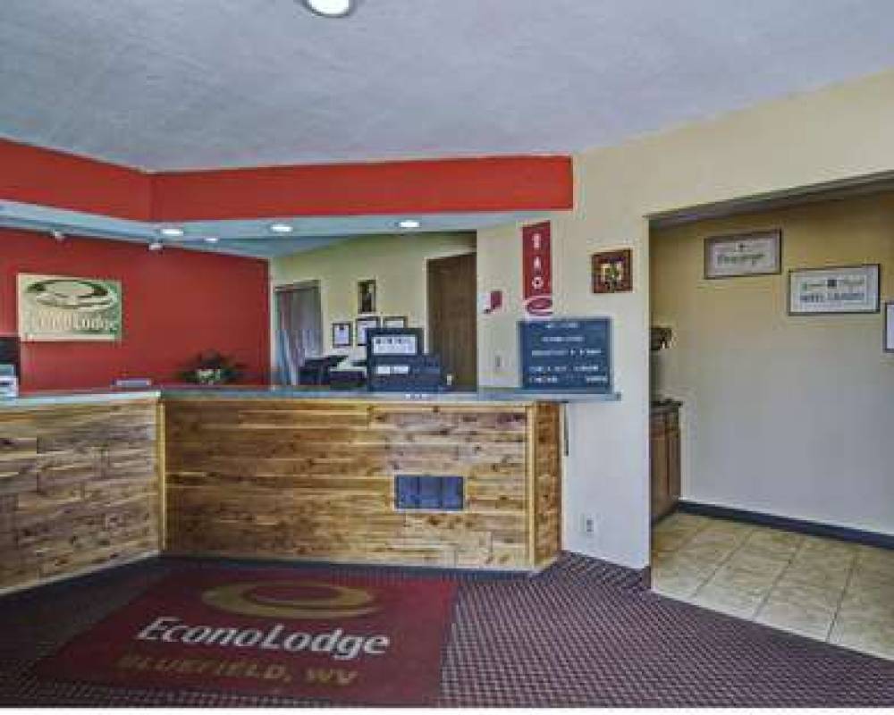 Econo Lodge Near Bluefield College 3