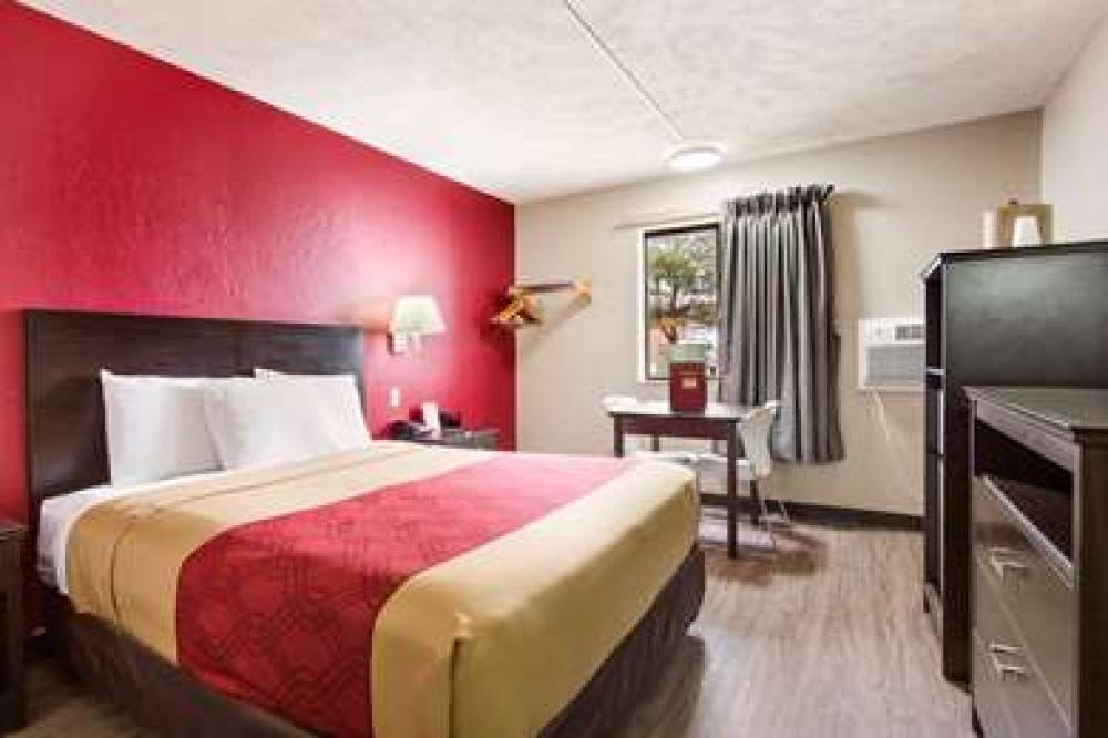 Econo Lodge Olathe - Kansas City 9