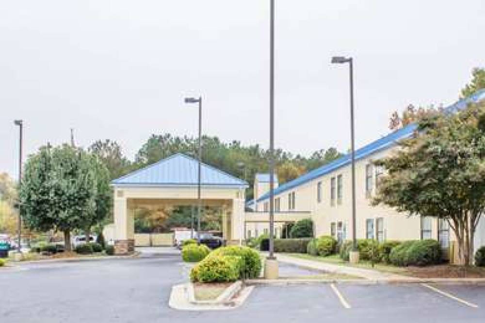 ECONO LODGE RALEIGH NEAR WALNUT CRE 2