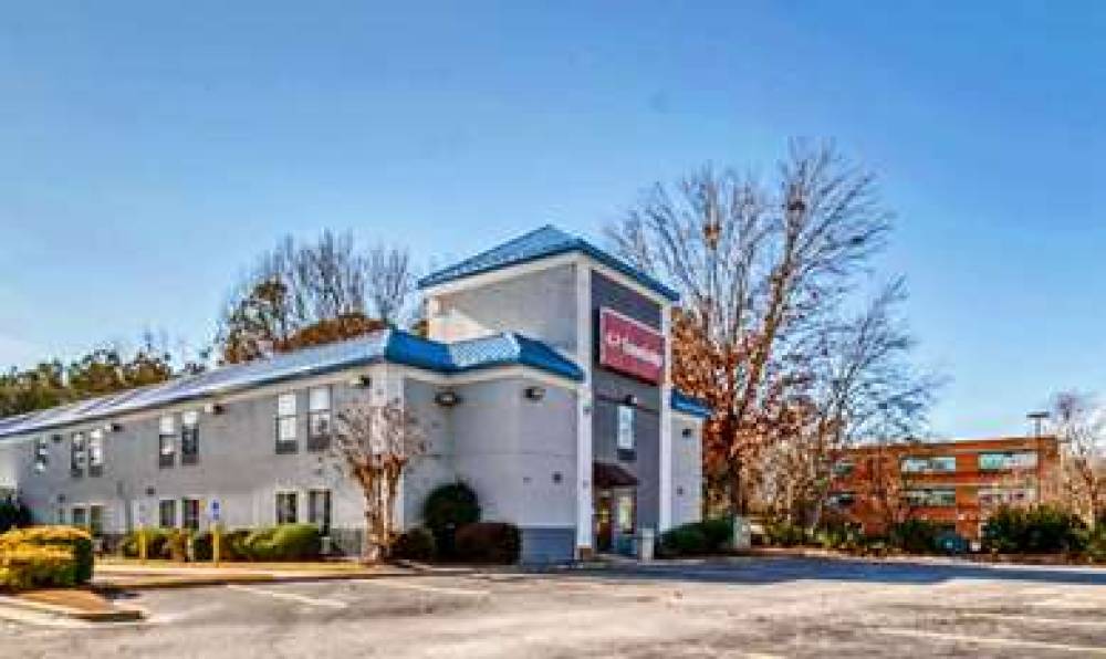 ECONO LODGE RALEIGH NEAR WALNUT CRE 5