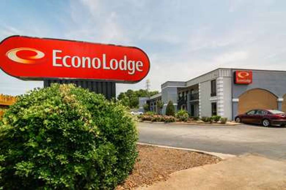 Econo Lodge Research Triangle Park 1