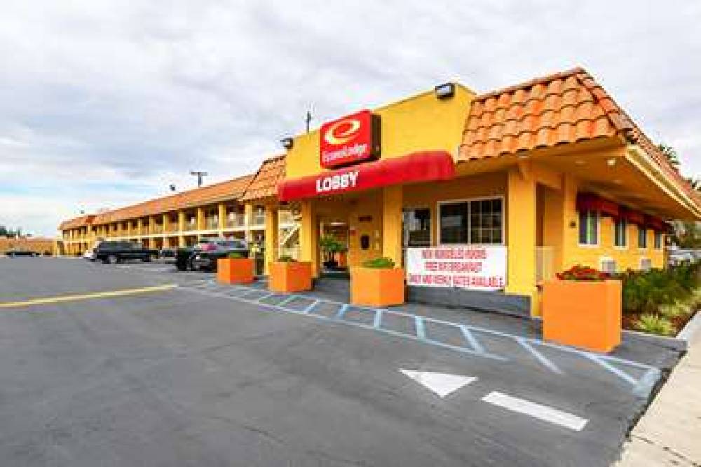 ECONO LODGE SAN BERNARDINO I-215 2