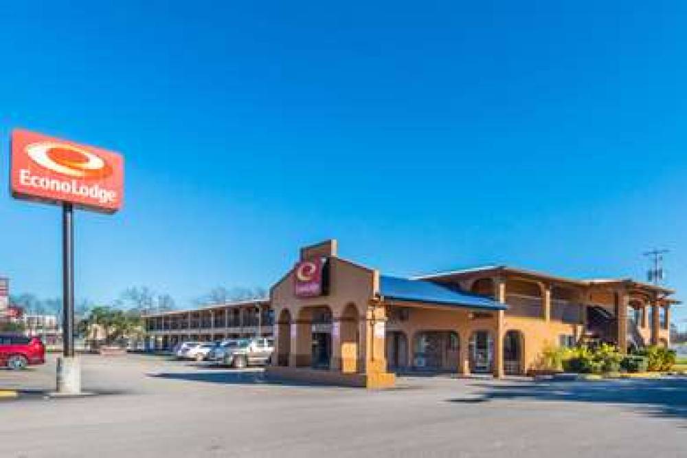 Econo Lodge San Marcos University Area 2