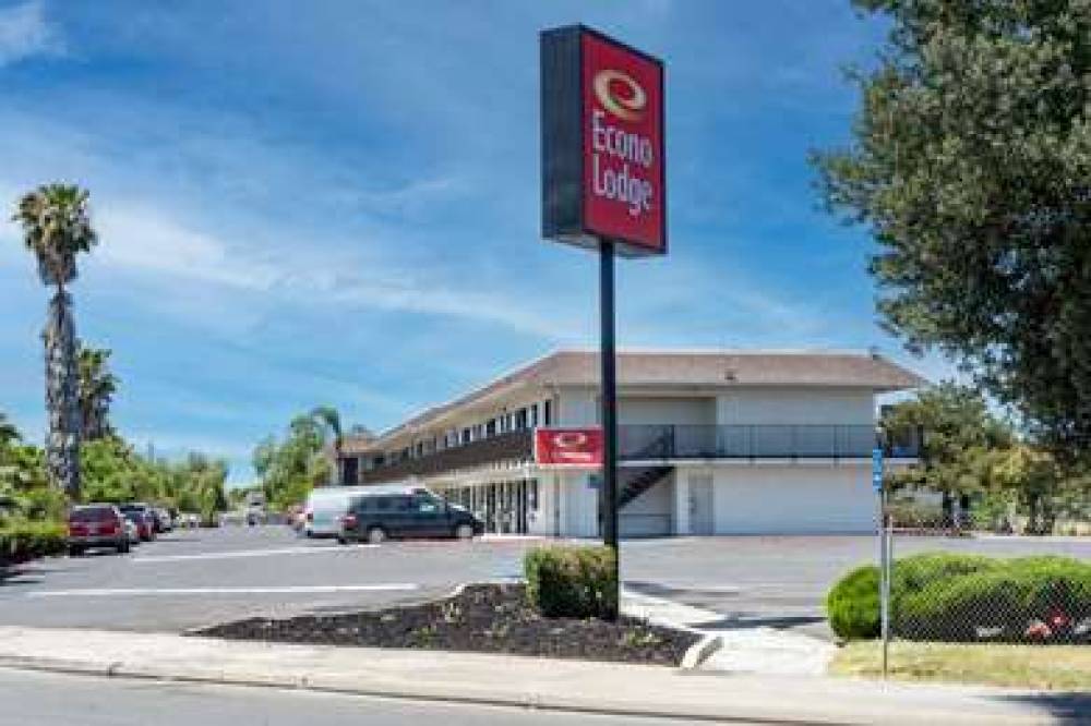 ECONO LODGE STOCKTON NEAR I-5 FAIRG 2