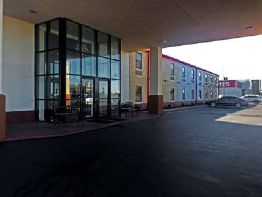 Econo Lodge Truman Inn 2