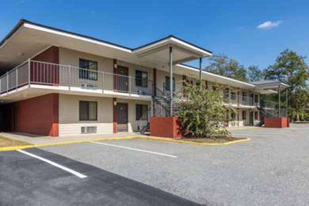 ECONO LODGE VIDALIA 2