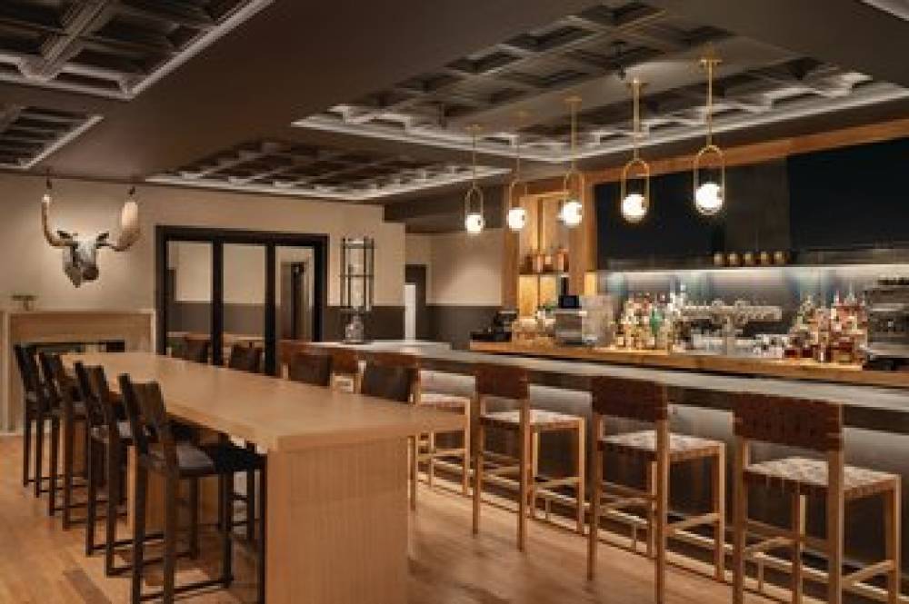 EDDY TAPROOM AND HOTEL 10