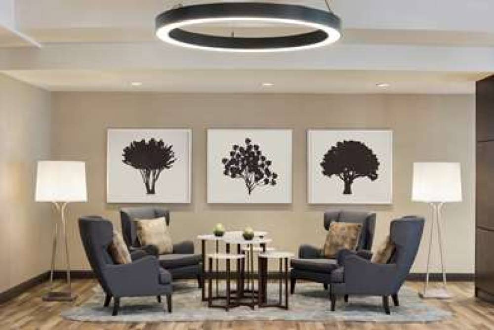 Embassy Suites By Hilton Atlanta-Alpharetta 4