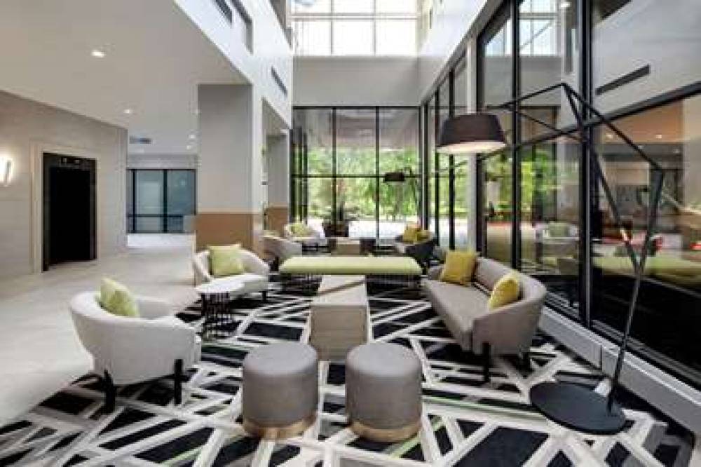 Embassy Suites By Hilton Atlanta-Perimeter Center 4