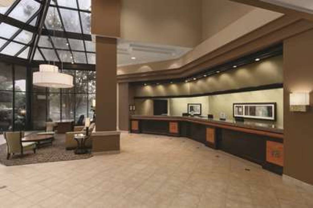 Embassy Suites By Hilton Birmingham 6