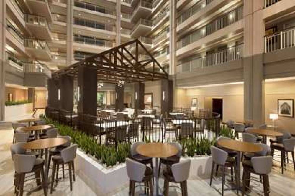 Embassy Suites By Hilton Chicago Lombard Oak Brook 5