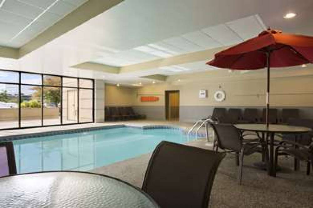 Embassy Suites By Hilton Cleveland Beachwood 9