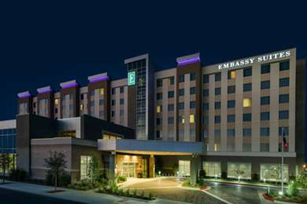 Embassy Suites By Hilton College Station 3