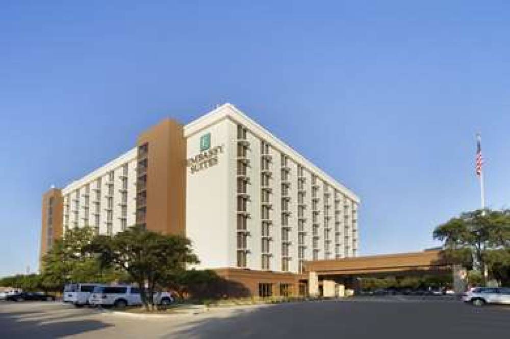 Embassy Suites By Hilton Dallas-Market Center 4