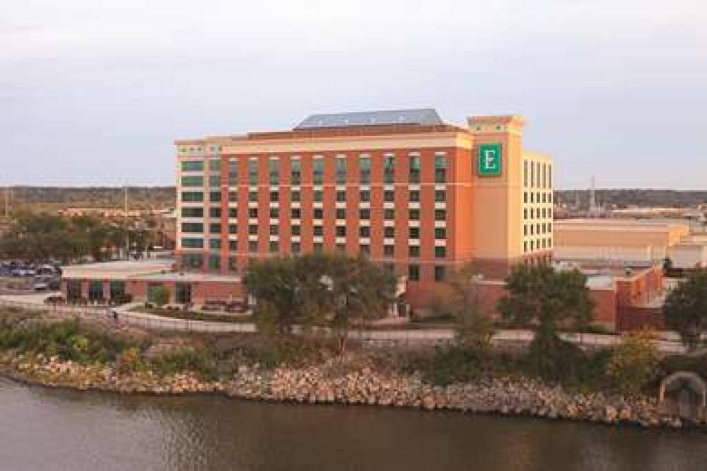 Embassy Suites By Hilton E Peoria Riverfront Conf 3