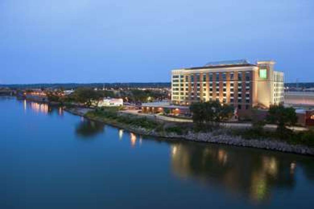 Embassy Suites By Hilton E Peoria Riverfront Conf 1