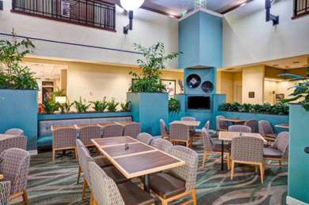 Embassy Suites By Hilton Fort Myers Estero 9