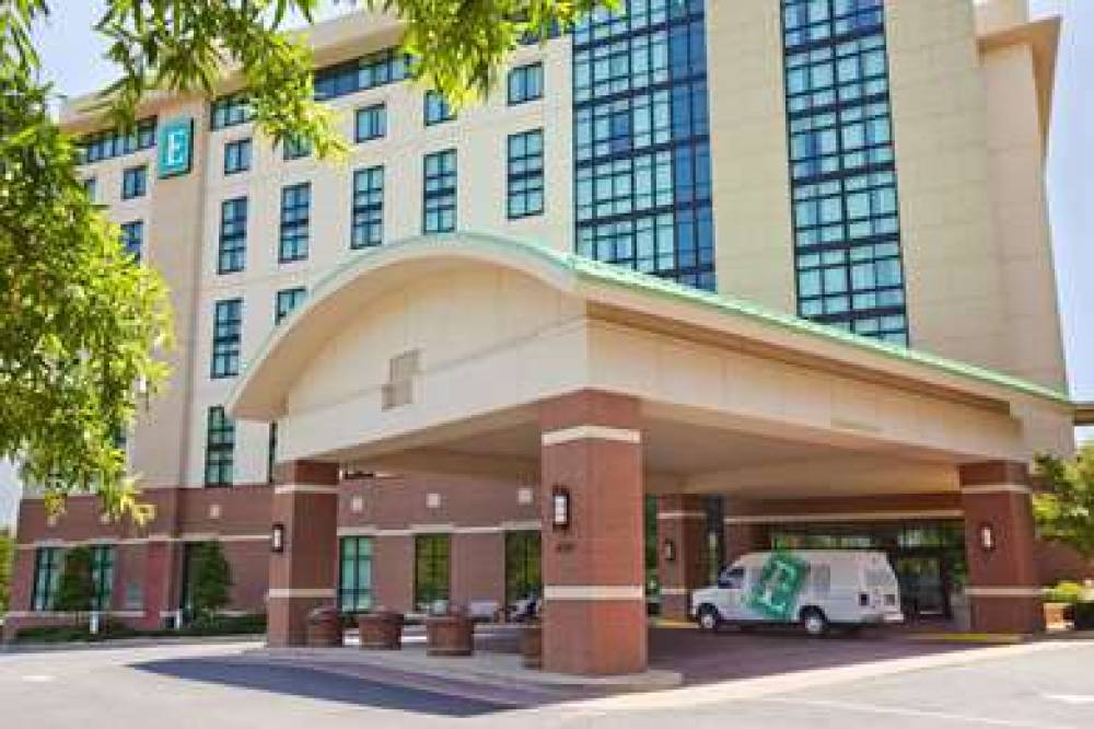 Embassy Suites By Hilton Hot Springs Hotel &amp;  1