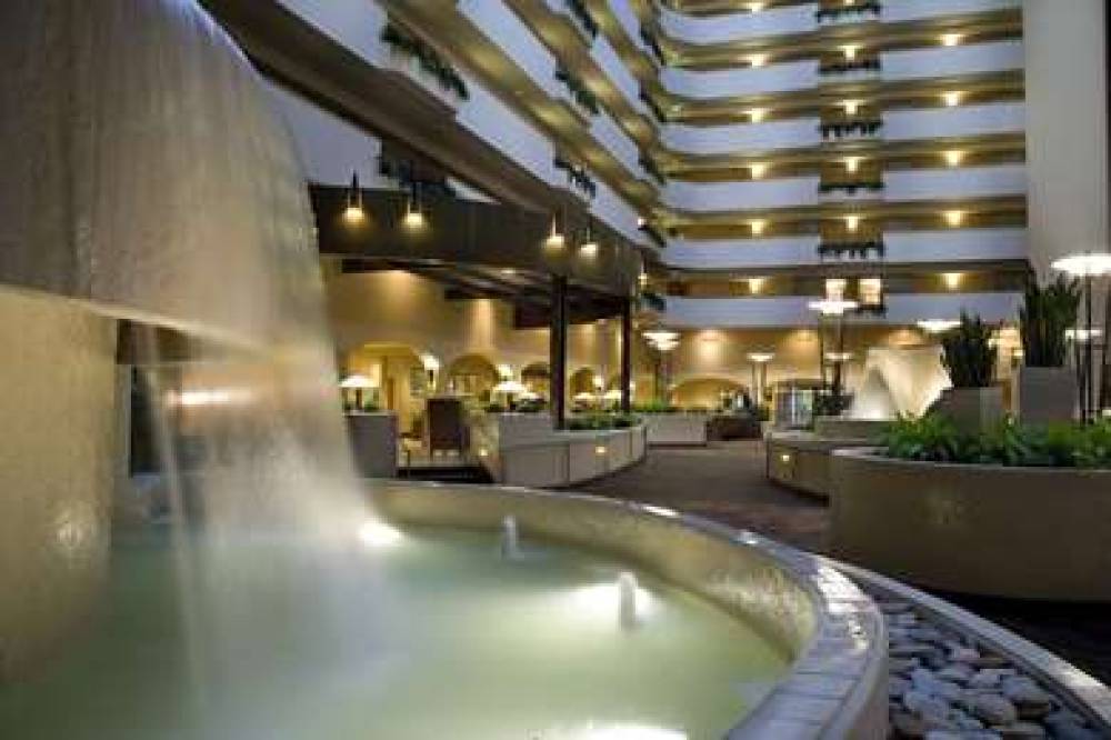 Embassy Suites By Hilton Kansas City-Internationa 7