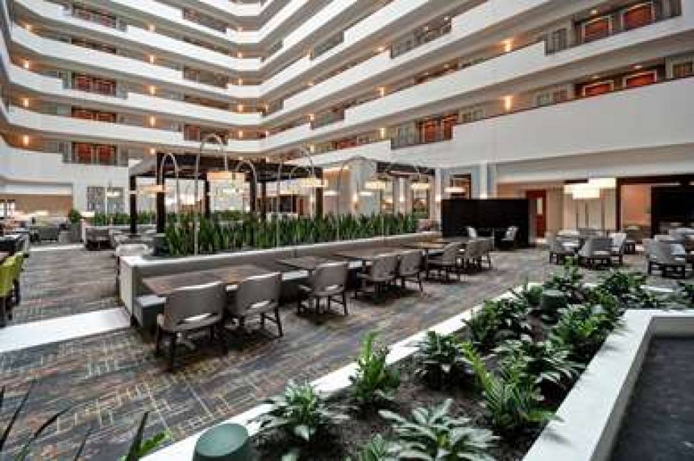 Embassy Suites By Hilton Little Rock 7