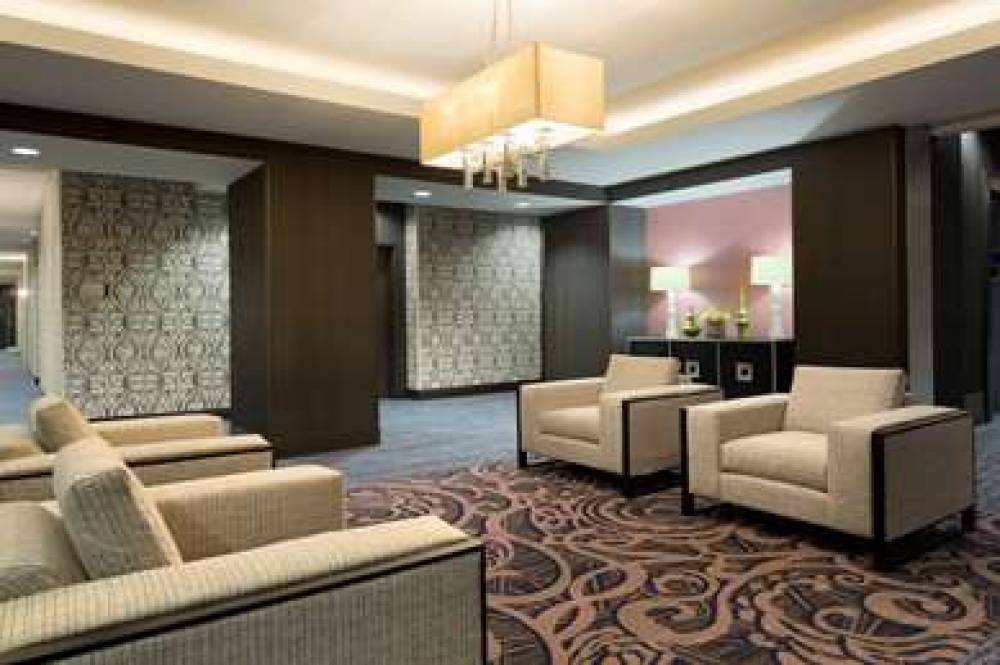 Embassy Suites By Hilton Louisville Downtown 8