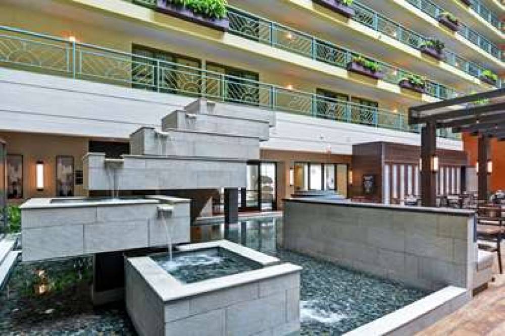 Embassy Suites By Hilton Minneapolis-Airport 9