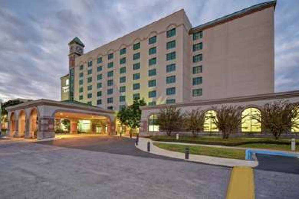 Embassy Suites By Hilton Montgomery Hotel &amp; C 1