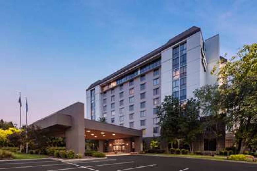 Embassy Suites By Hilton Nashville-Airport 2