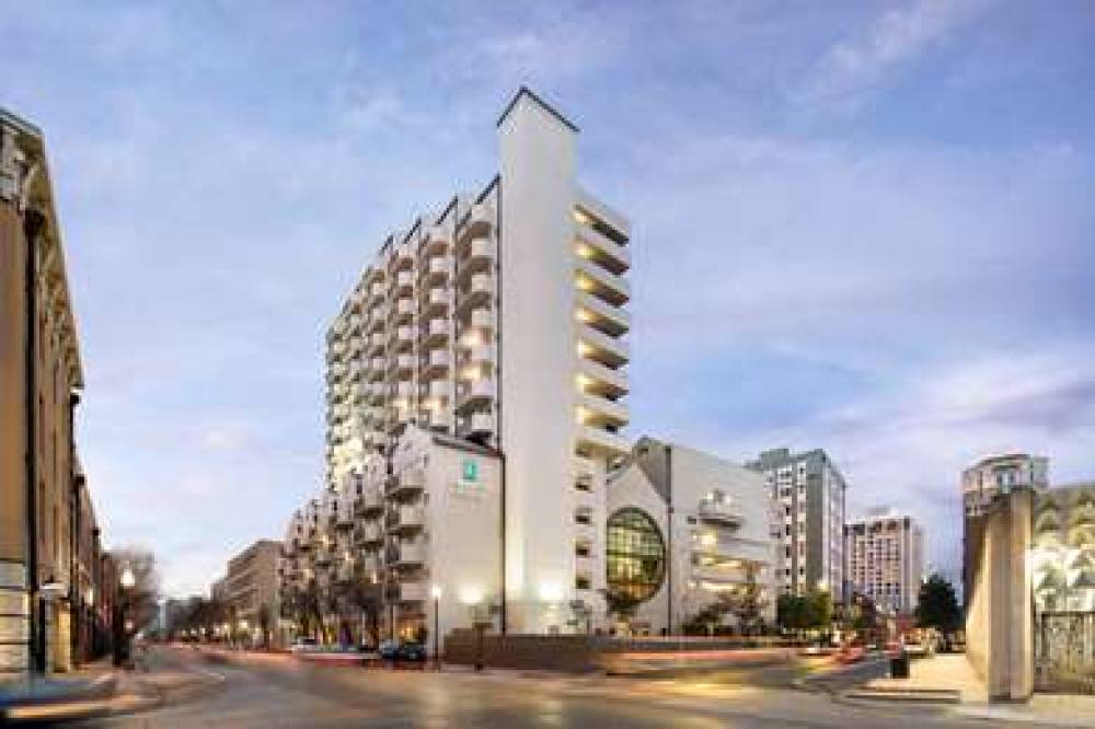 Embassy Suites By Hilton New Orleans 1