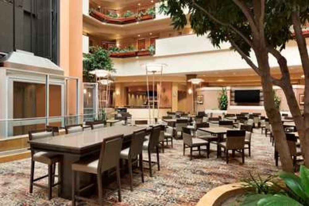 Embassy Suites By Hilton Omaha La Vista Hotel &am 5