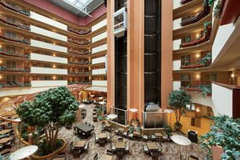 Embassy Suites By Hilton Omaha La Vista Hotel &am 4