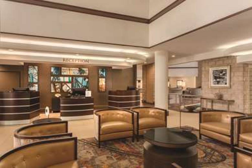 Embassy Suites By Hilton Orlando International Dr 5