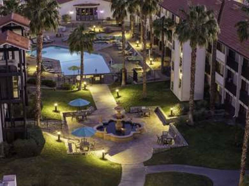 Embassy Suites By Hilton Palm Desert 10